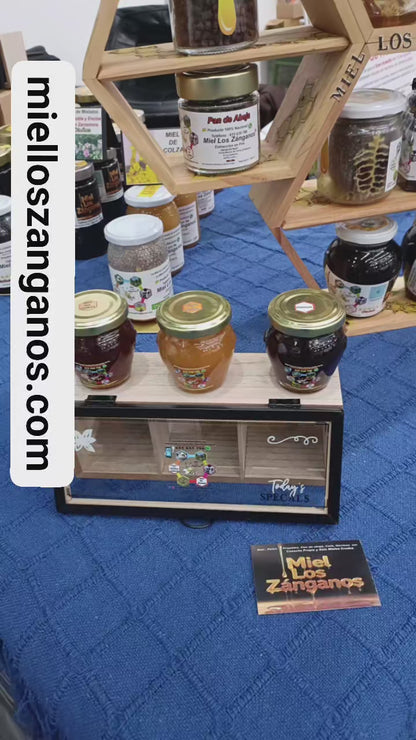 Caja con tapa de Cristal 🎁2 Mieles diferentes , botes de Miel de 130 g ,y Palo de Madera Para Miel🎁 y  una vela de cera pura de abeja  Osito o Búho 🦉